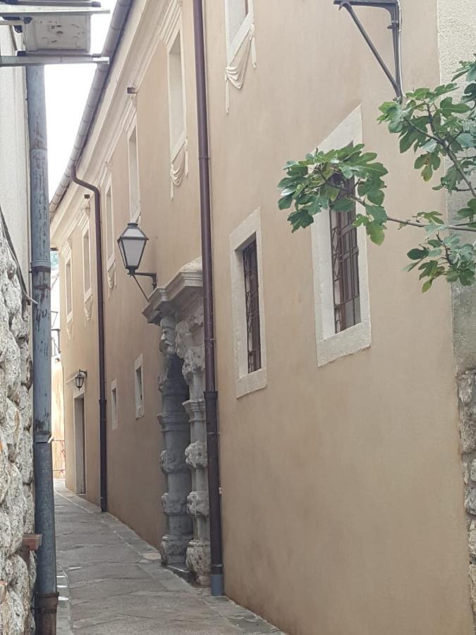 Mala Placa سينج المظهر الخارجي الصورة