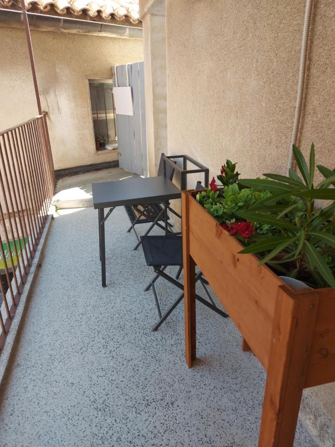 Mala Placa سينج المظهر الخارجي الصورة